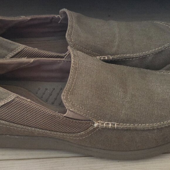 Mens Crocs Santa Cruz Shoes Size 11 Triple Comfort Taupe Canvas Slip On Loafers - Picture 2 of 11
